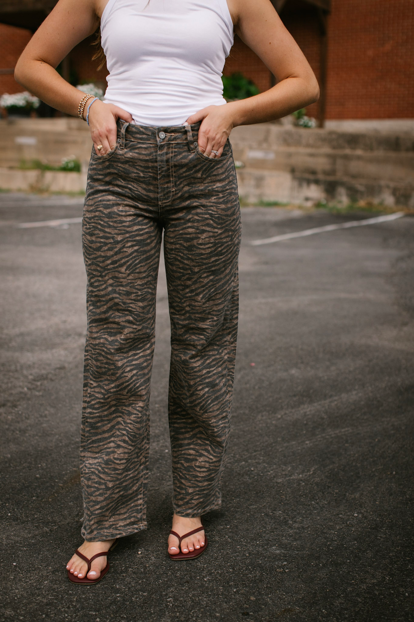 Logan Hidden Tiger Jeans