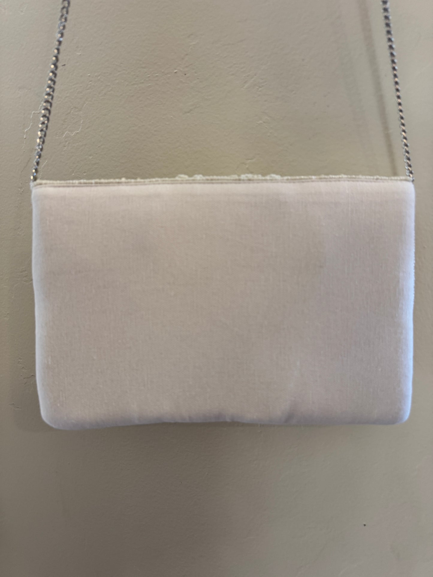 Cream Rose Beaded Clutch