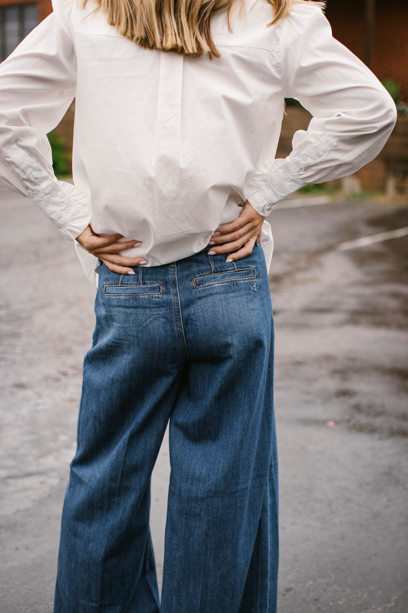 NORI Dark Super Wide Leg Jeans