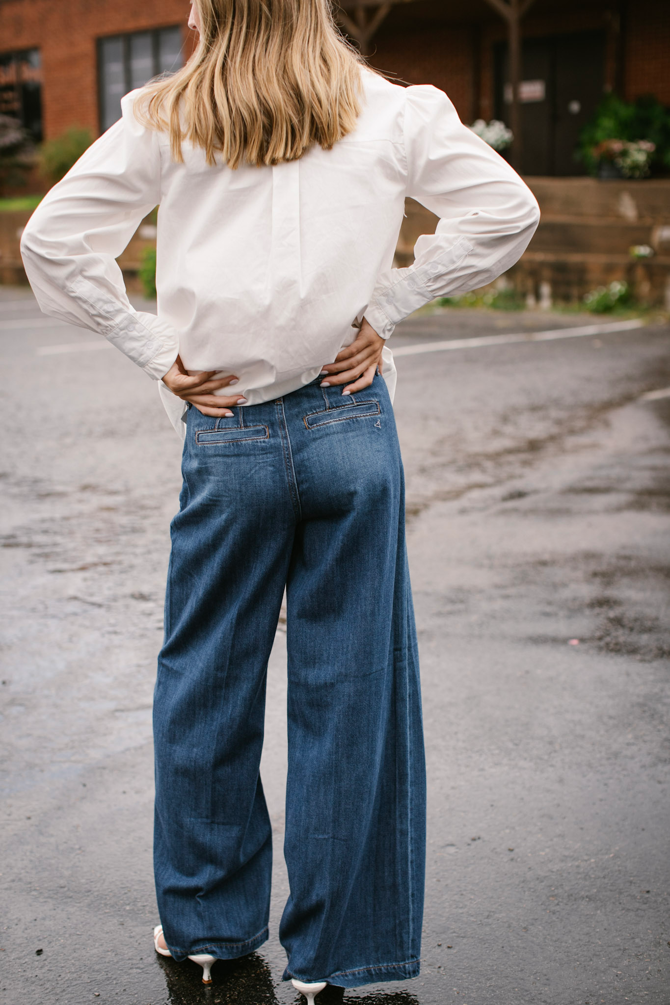 NORI Dark Super Wide Leg Jeans