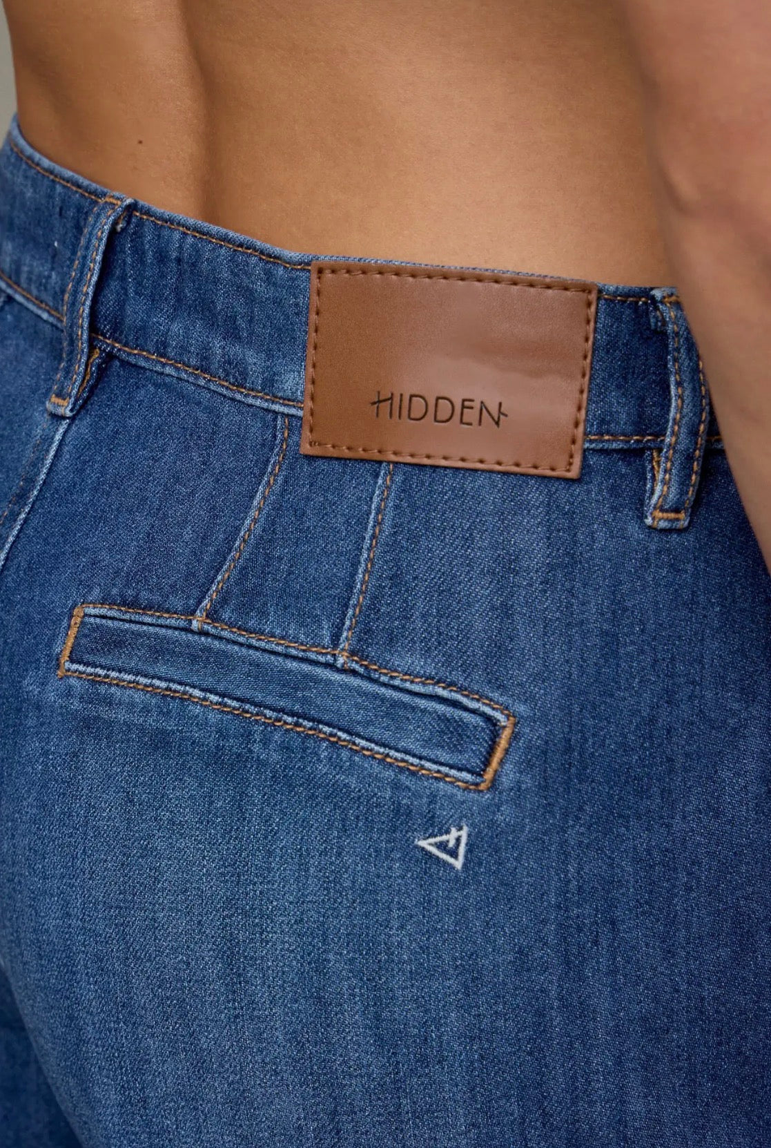NORI Dark Super Wide Leg Jeans